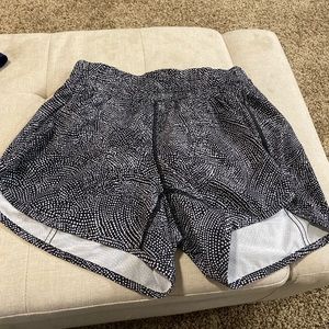 Lululemon tracker short